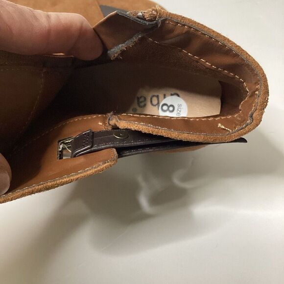 Diba brown ankle boots. Size 8. Retails $75 - Picture 7 of 8